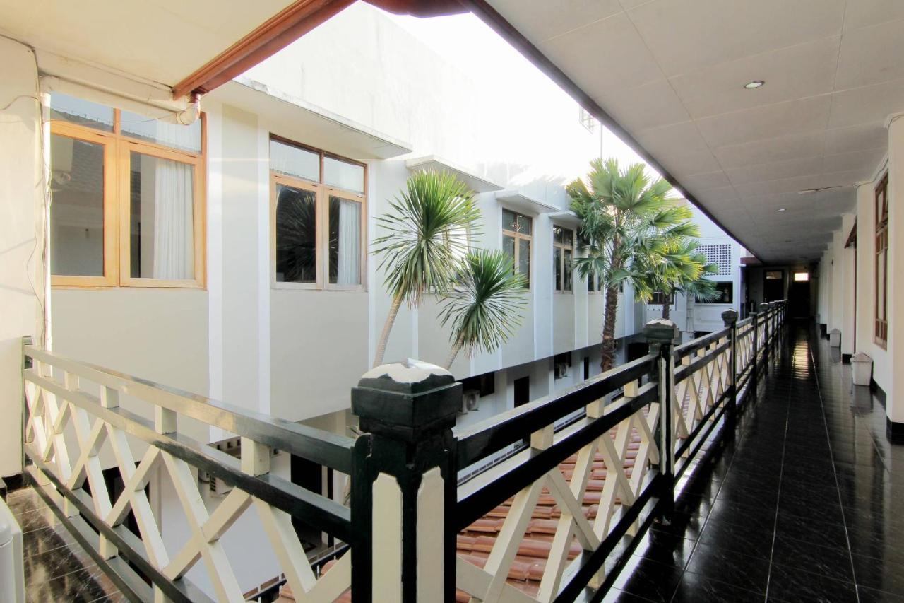 Hotel Fevytra Syariah Jogjacarta Exterior foto